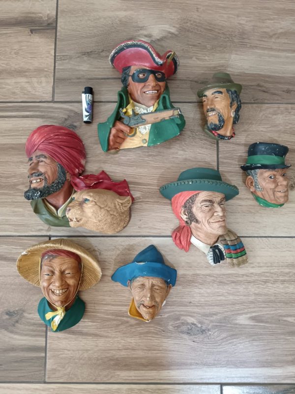 Vintage BOSSONS Chalkware Heads