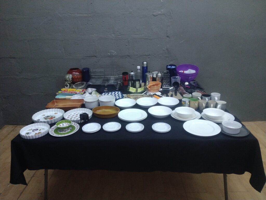 Mixed Lot of Assorted Kitchenware & Utensils — Approx. 40 Pieces