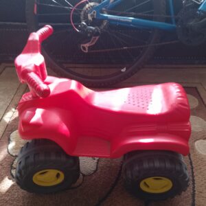 Red Plastic Toddler Ride-On Four-Wheeler (Single)