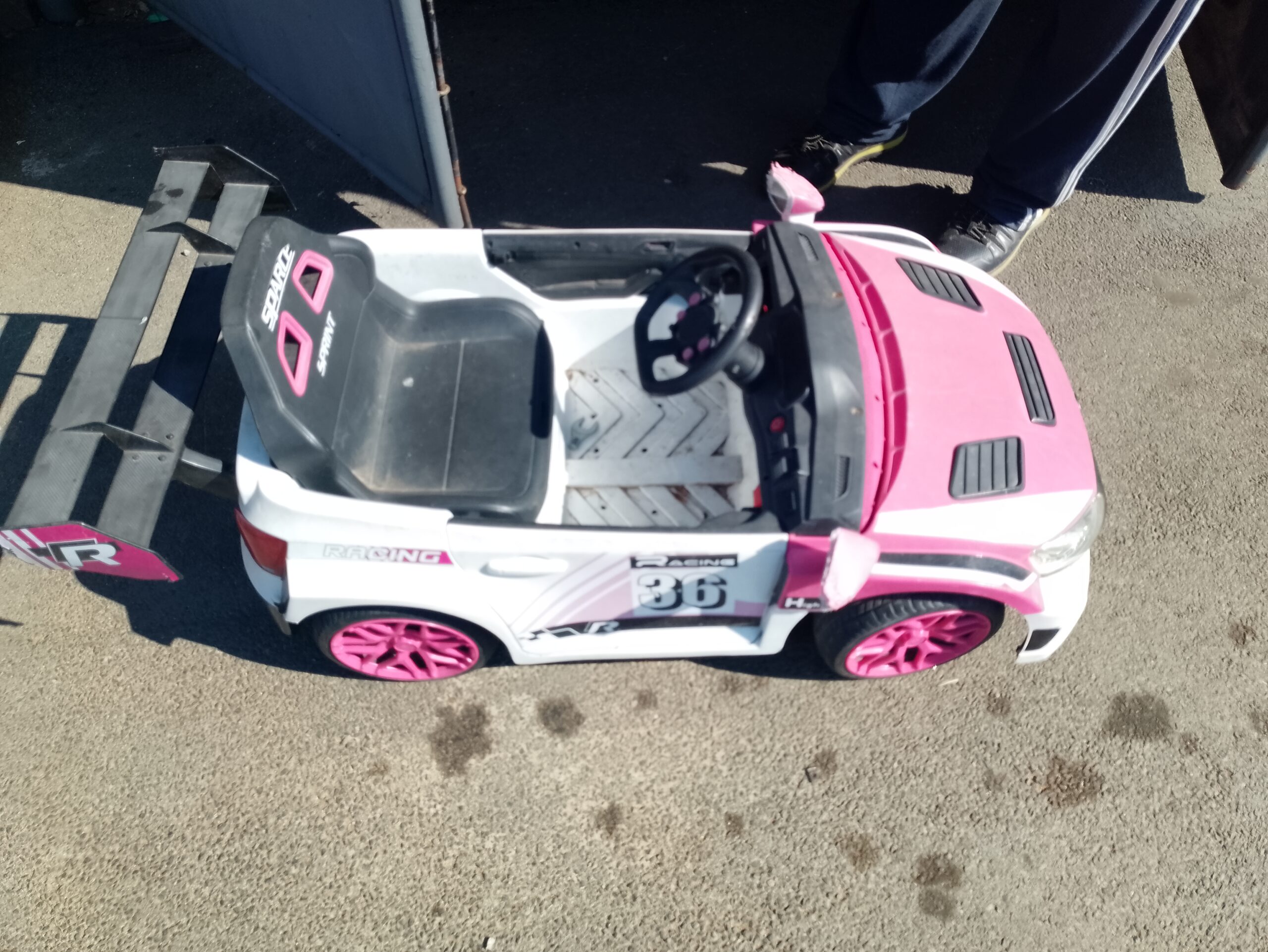 Pink & White Plastic Toddler Battery Ride-On Car (salvage/parts)
