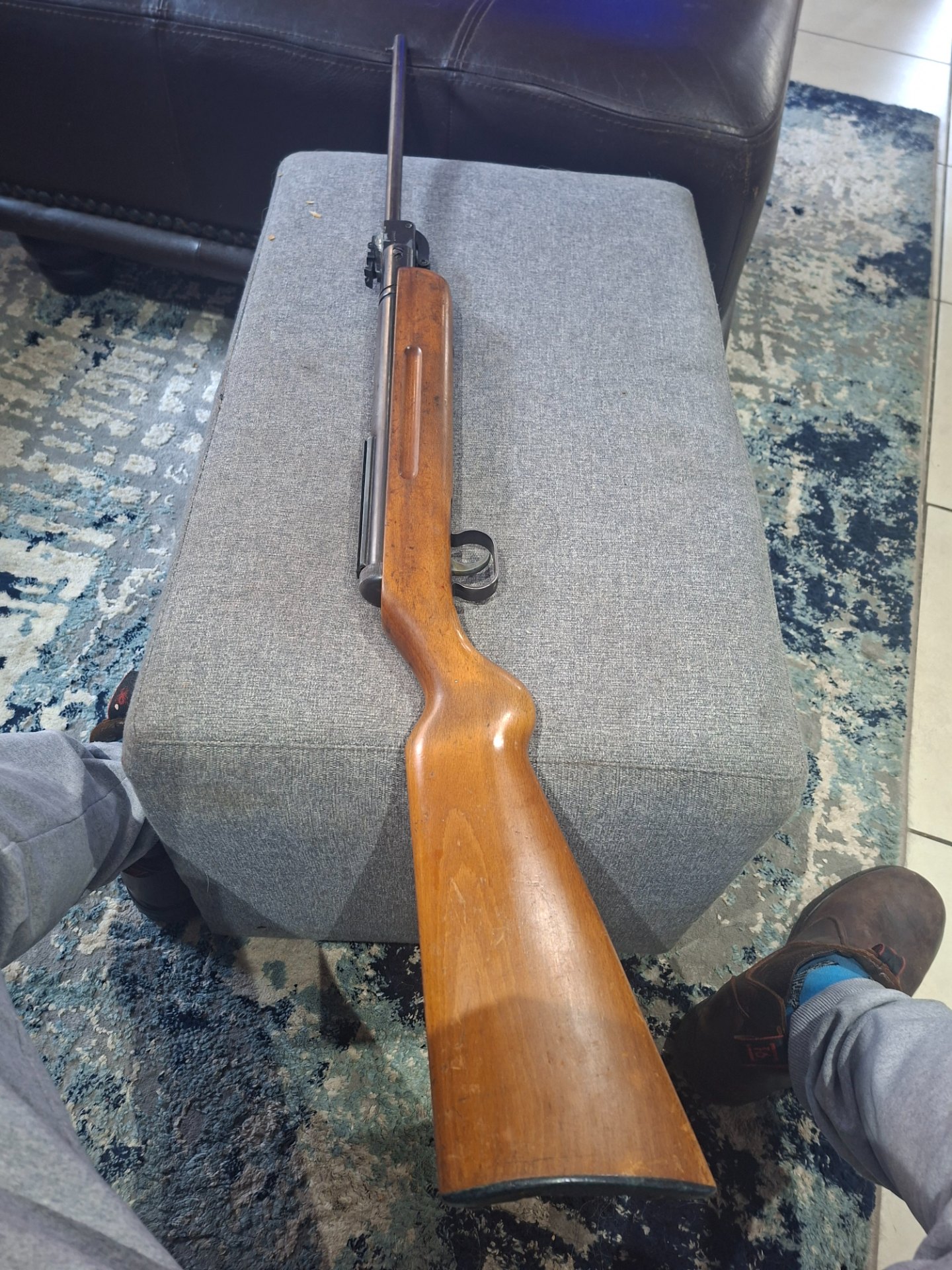 Vintage WISCHO-KG Erlangen Germany air rifle — 4.55 mm, wooden stock, marked barrel