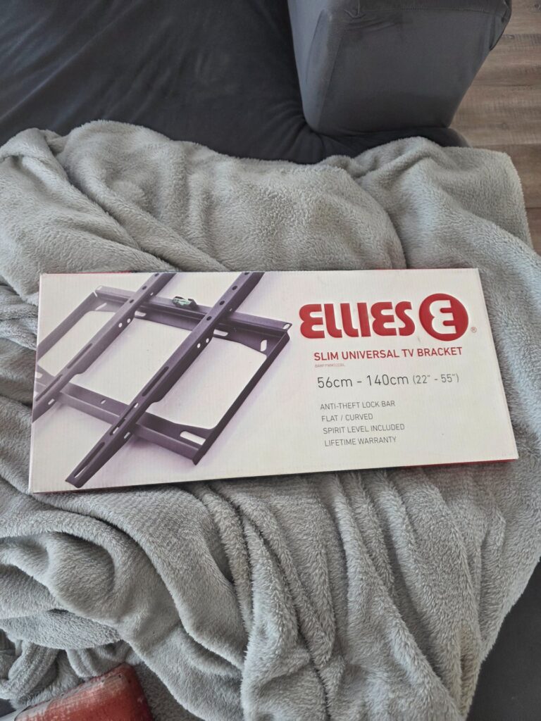Ellies Slim Universal TV Bracket (56cm-140cm, 22″-55″) – Factory Sealed, Brand New