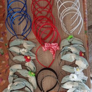 Joblot of Children's Alice Bands / Headbands (Approx. 45 pieces, assorted bows & plain)