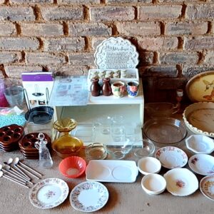 Mixed Lot of Assorted Kitchenware — Plates, Bowls, Glasses, Trays (approx. 30pcs)