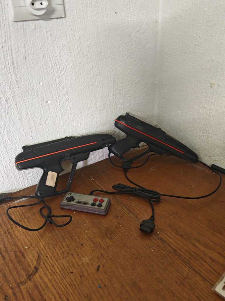 Lot: 2 Wired Pistol-Style Light Guns + 1 Small Wired Controller (Set of 3)