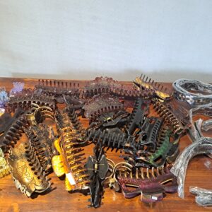 Mixed Lot of Jaw/Claw Hair Clips with 4–5 Alice Headbands (approx. 30–35 pcs)