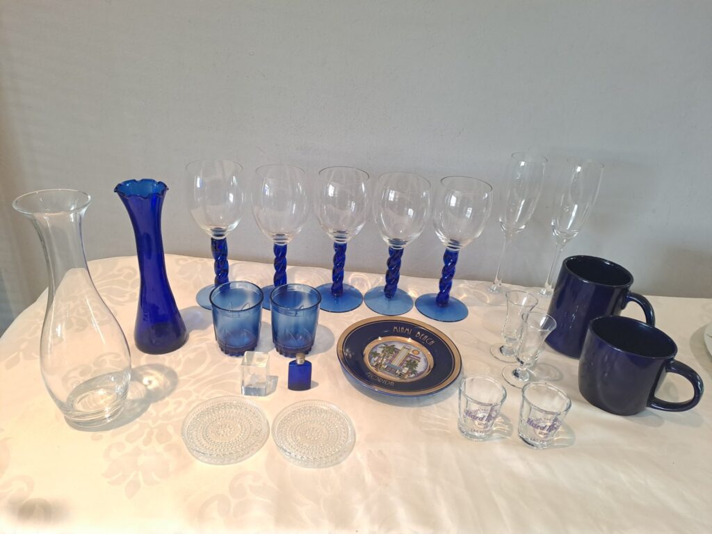 Bulk Lot of 22 Assorted Blue & Clear Glassware, Mugs & Decorative Chokin Plate