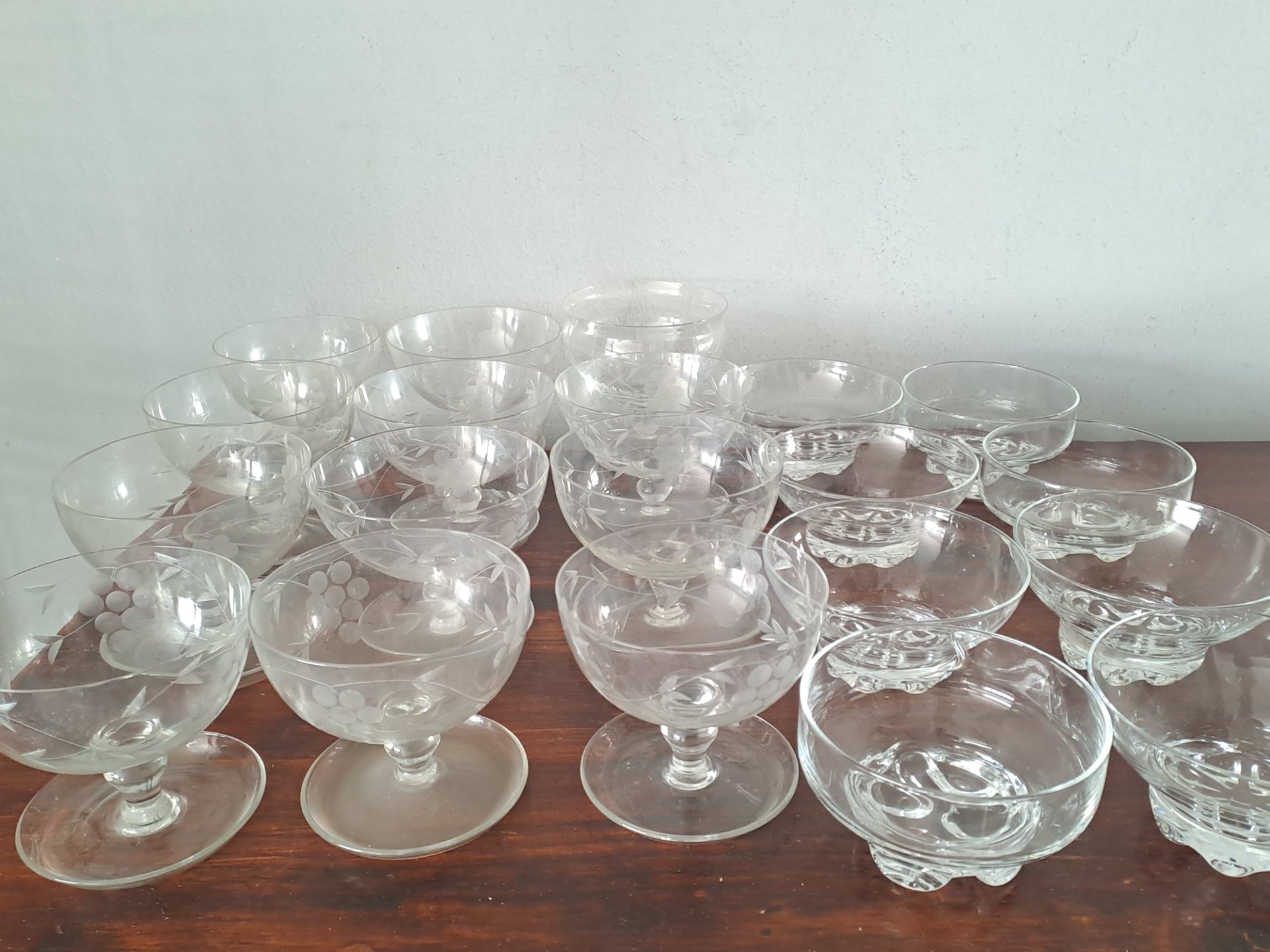Set of 20 Vintage Glass Dessert Bowls – Mixed Etched & Patterned Designs, No Chips or Cracks