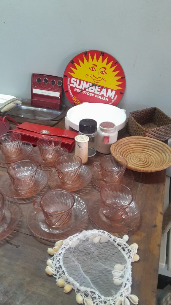 Mixed Lot of Household Odds & Ends — Pink/Amber Glass Cups with Saucers, Sign, Small Items