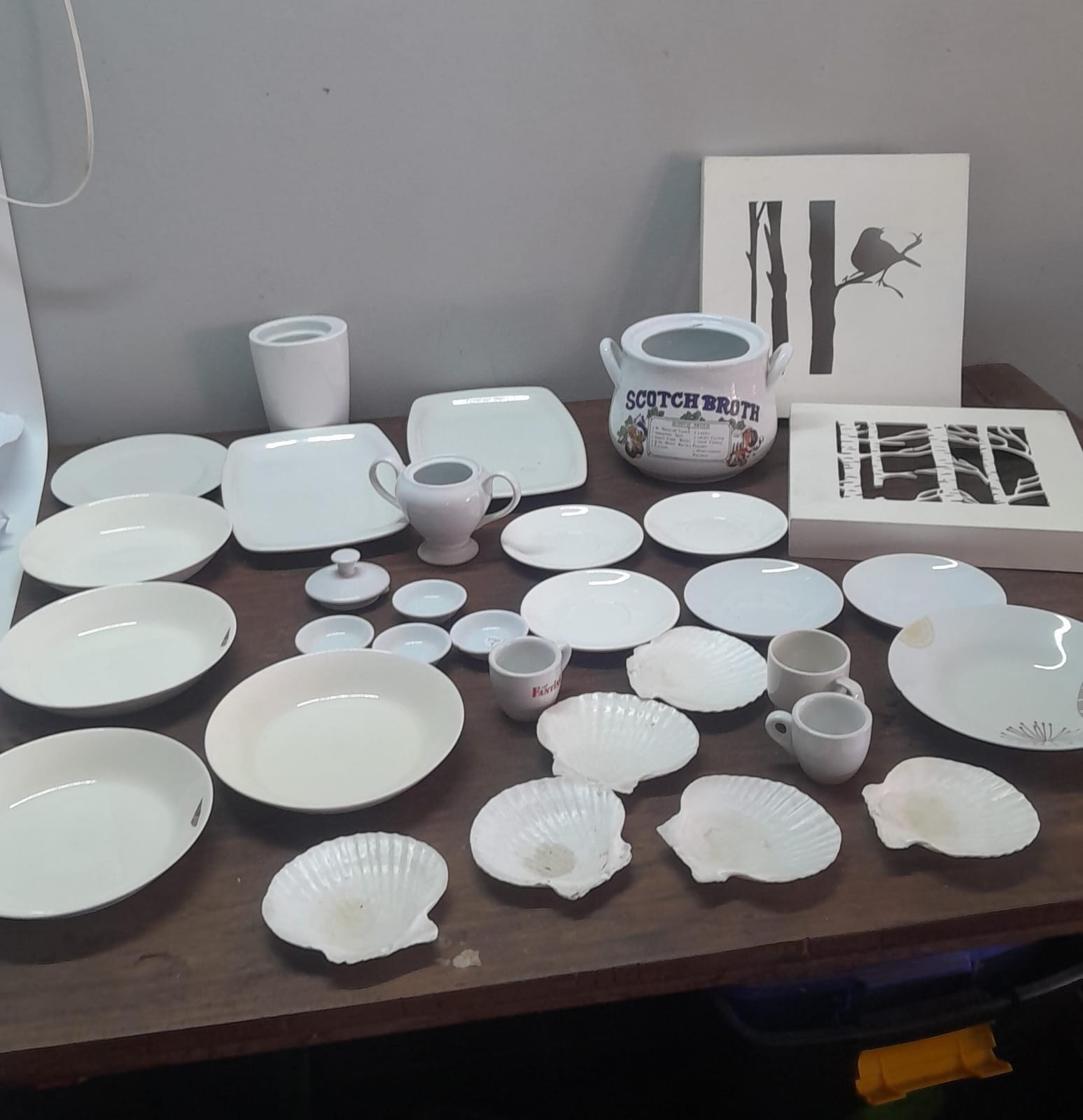Mixed white dinnerware and decorative items — approx. 30-piece bundle