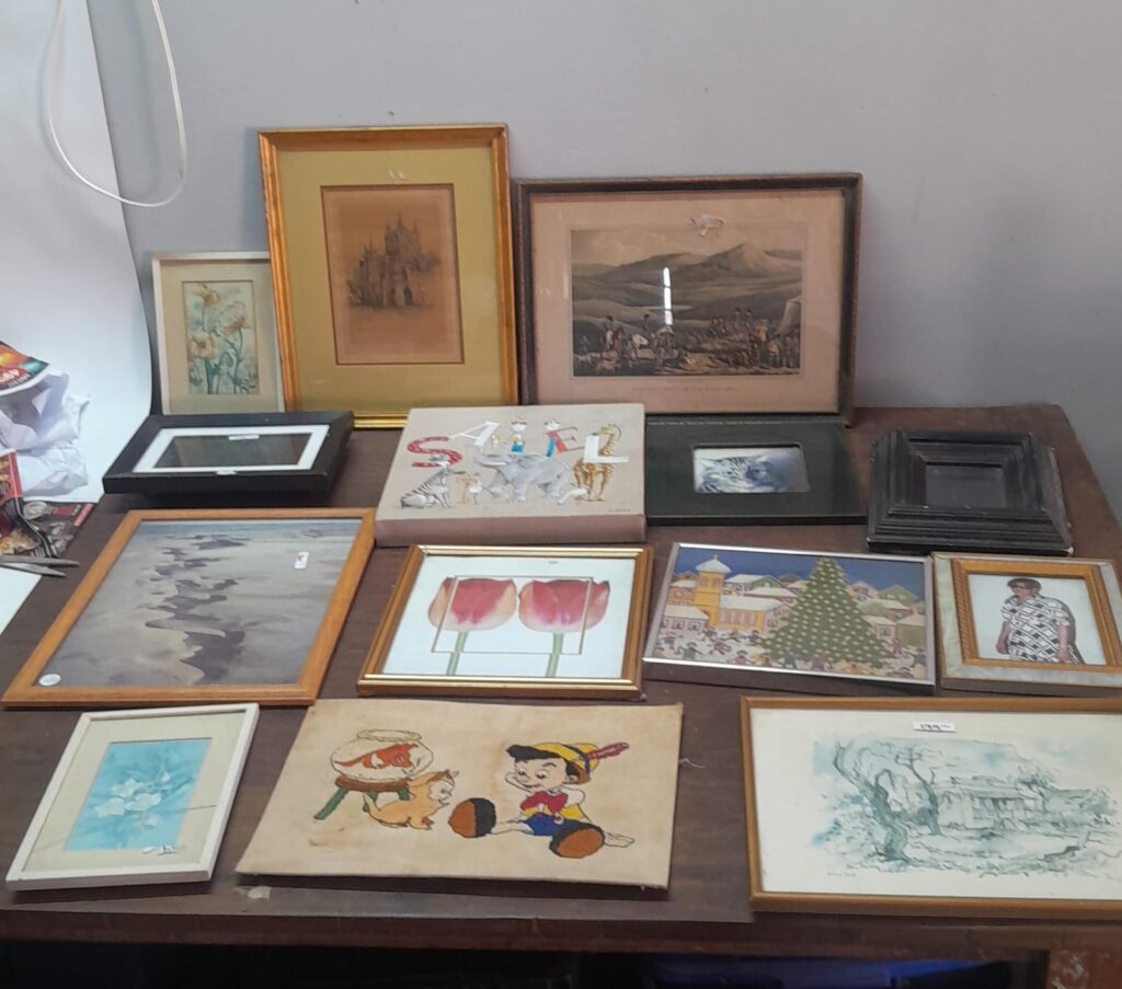 Mixed Lot of 14 Framed Pictures & Artworks — Various Sizes