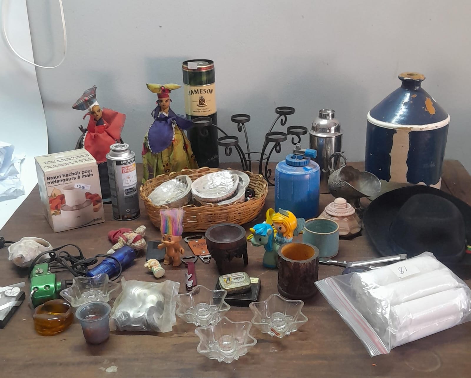 Mixed lot ~30 small household, decorative & collectible items