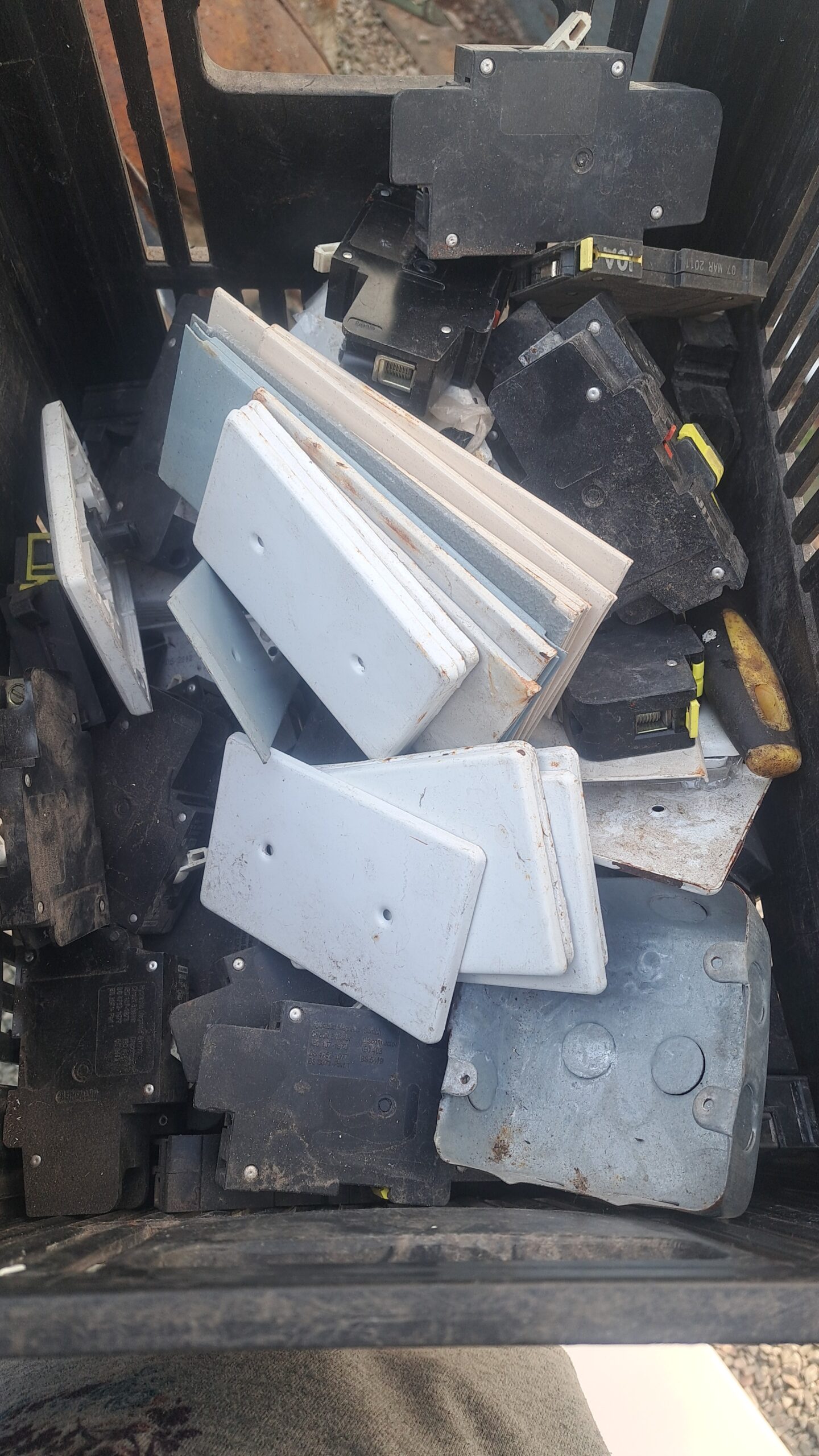 Bundle of approx. 25-40 Assorted Electrical Cover Plates & Housings (Used)