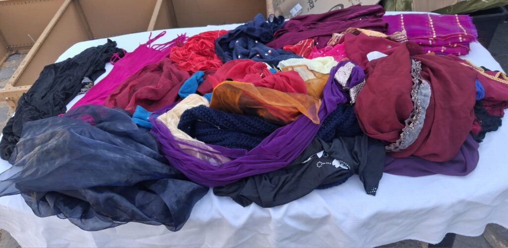 Bundle of Mixed Scarves — Assorted Colours & Fabrics (15–25 pcs est.)