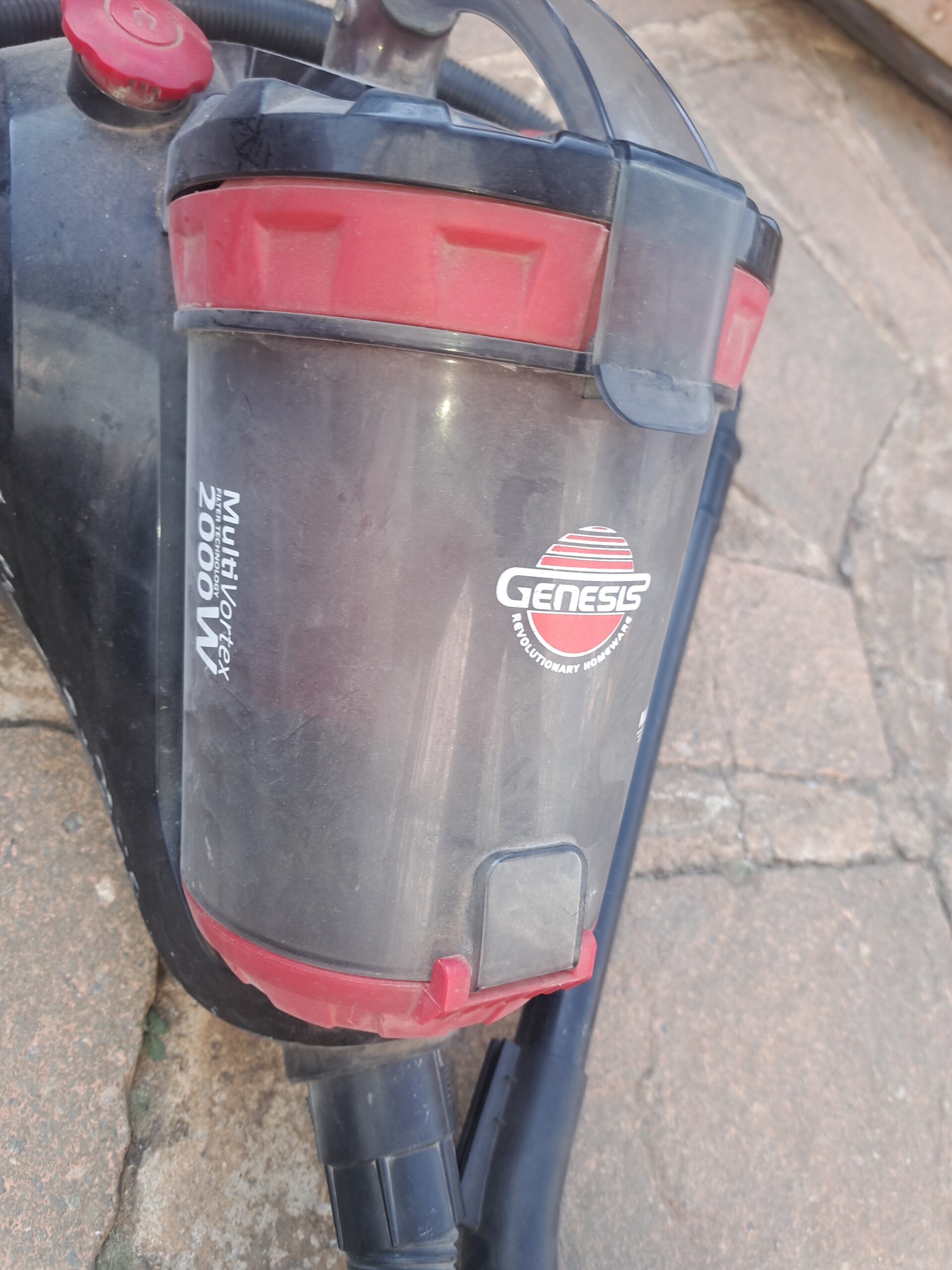 Genesis GT-E8038SP-20 Multi-Cyclonic Canister Vacuum Cleaner (Black/Red)