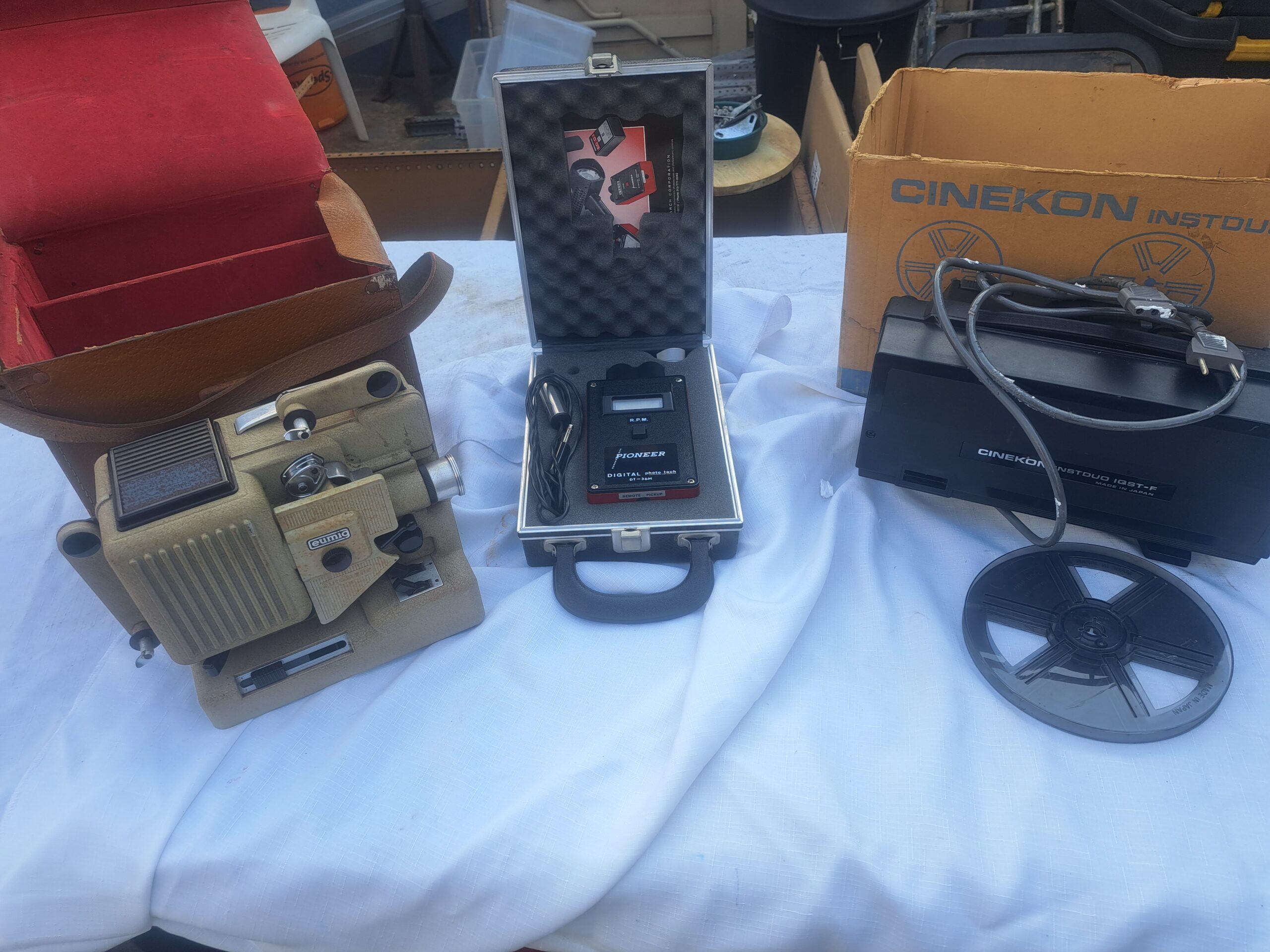 Mixed vintage film & measurement equipment lot – Eumig, Pioneer DT-36M, CINEKON (3pcs)