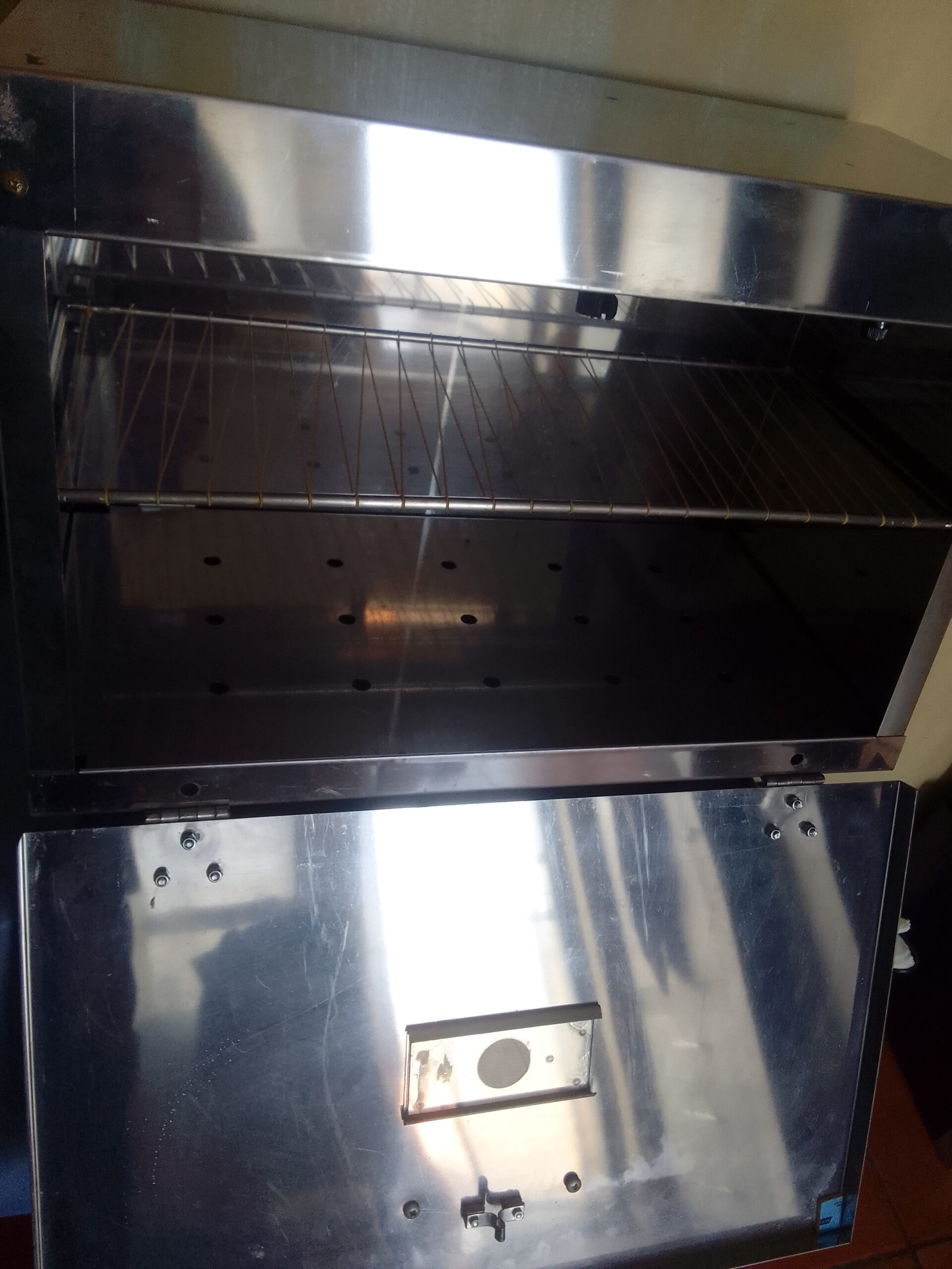 Used Stainless-Metal Dental Tools Sterilizer Cabinet with Interior Rack