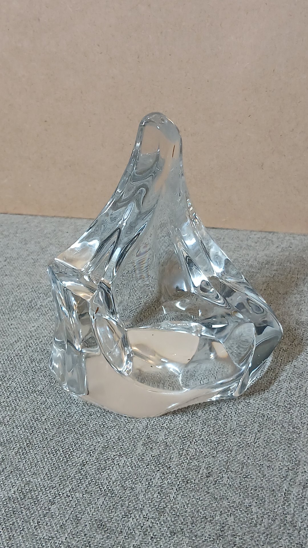 Franklin Mint Signed Art Glass ‘Iceberg’ Paperweight – Abstract Clear Glass, 11cm