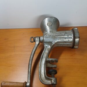 OB Manual Meat Grinder – Vintage Hand-Crank, Clamp-On