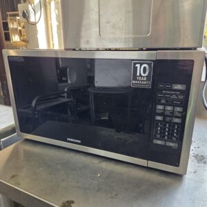 Appliance — Model ME6194ST with Visible Control Panel