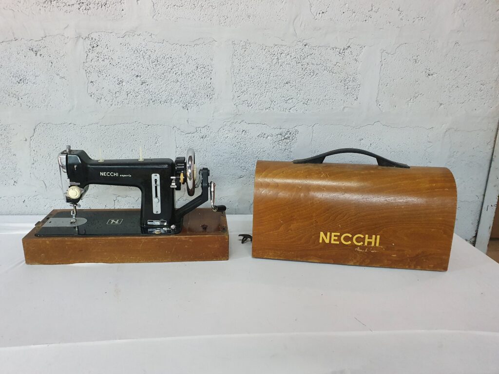 Vintage NECCHI Esperia 500 Sewing Machine on Wooden Base with Cover