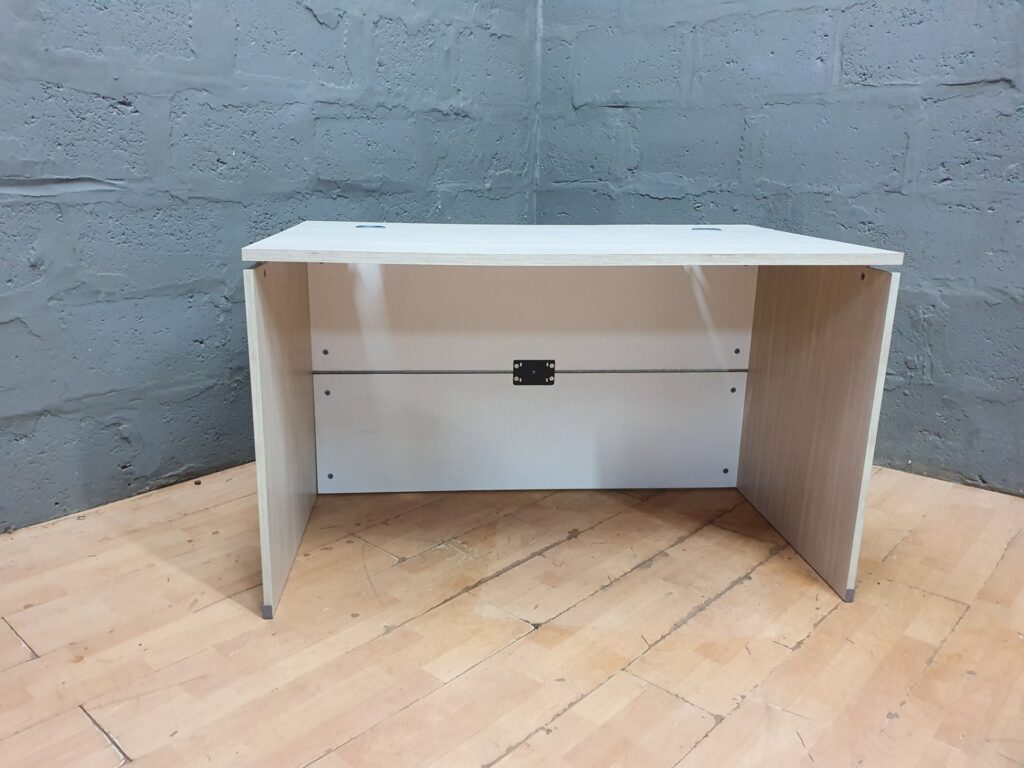 Modern Office Desk with Cable Grommets – 120x76x73cm, Good Condition