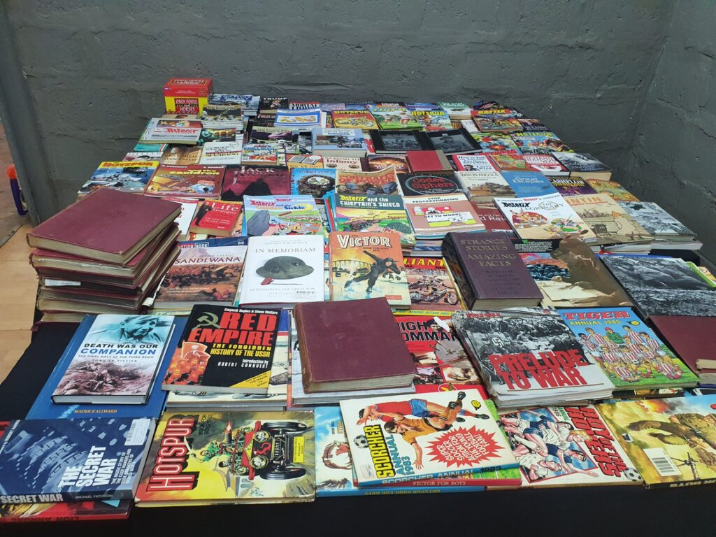 Large mixed lot of used books, annuals & comics — Asterix, Hotspur, Walking Dead, history & more