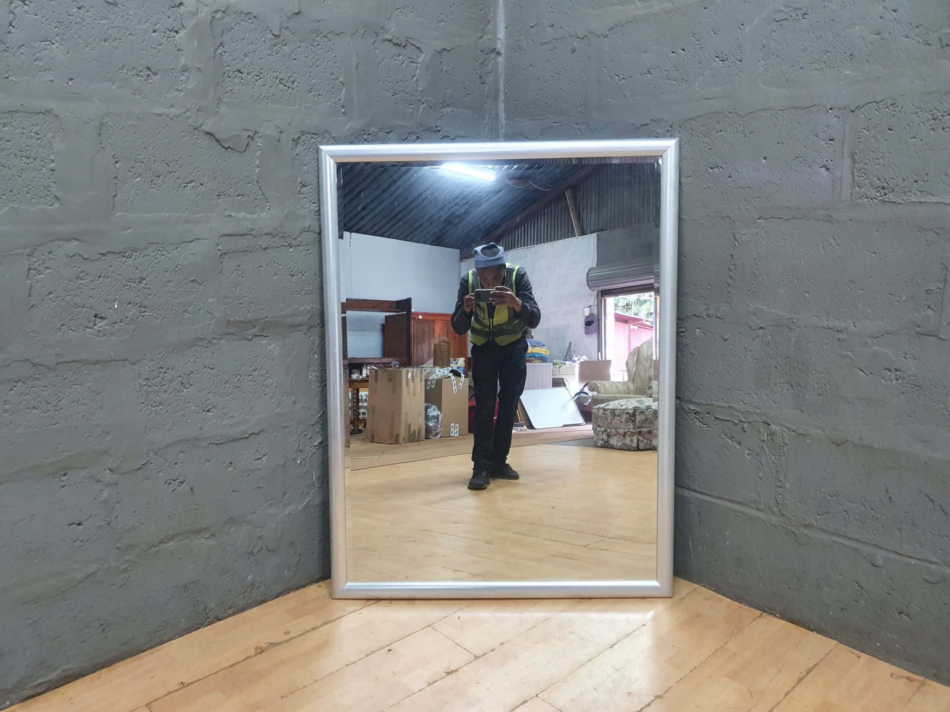 Large Rectangular Wall Mirror – Silver Frame, 97 x 127 cm