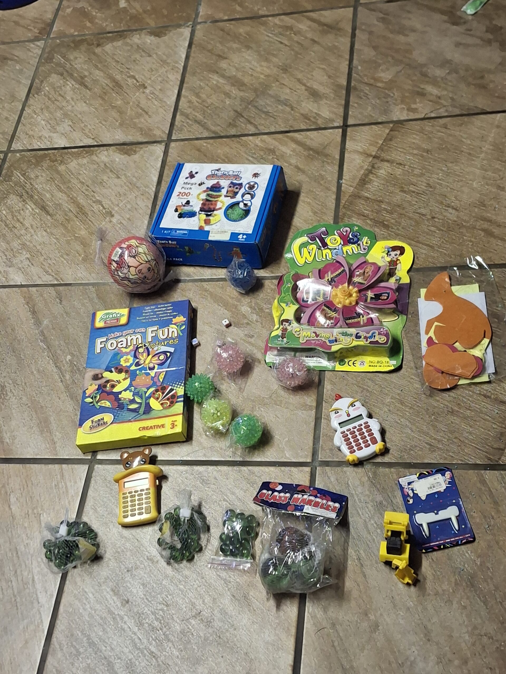 Mixed lot of ~18 small children’s toys & craft items — boxed and loose
