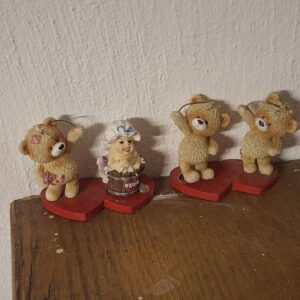 Set of 4 Decorative Figurines on Red Heart Bases