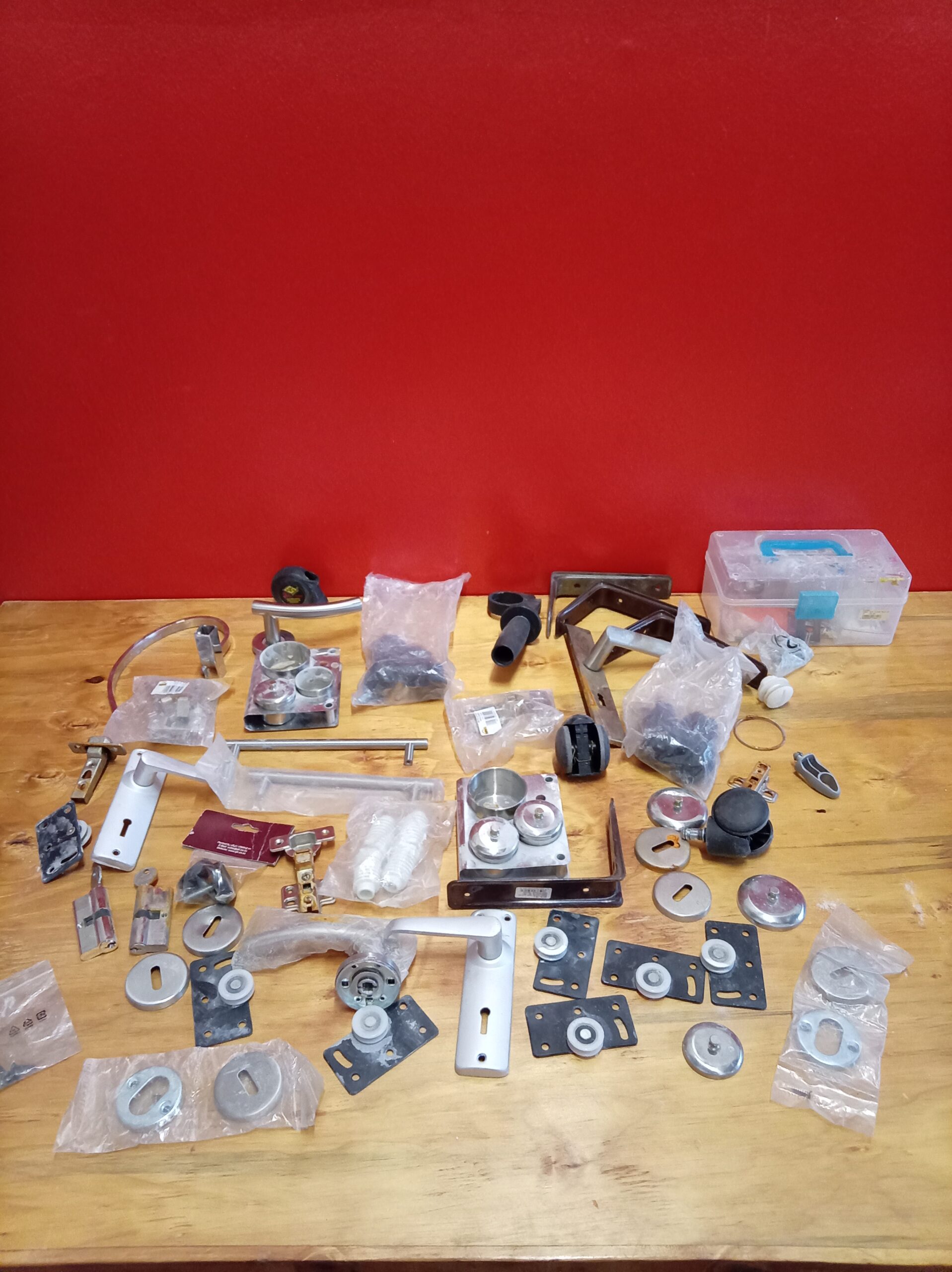 Assorted Handyman / Builders Accessories — Job Lot (approx. 40–60 pcs)