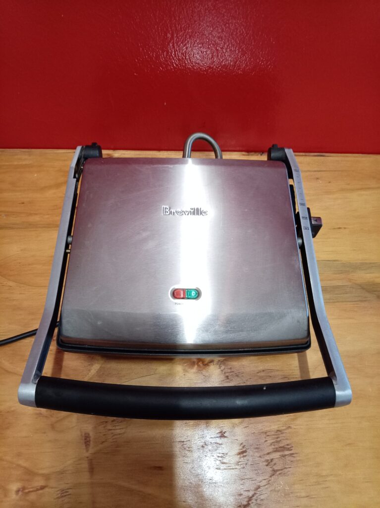 Breville Snackwich Sandwich Press / Toasted Sandwich Maker – Stainless/Black