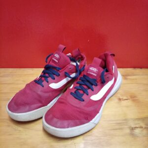 Vans UltraRange men's sneakers, red — 1 pair (used, visible forefoot outsole wear)