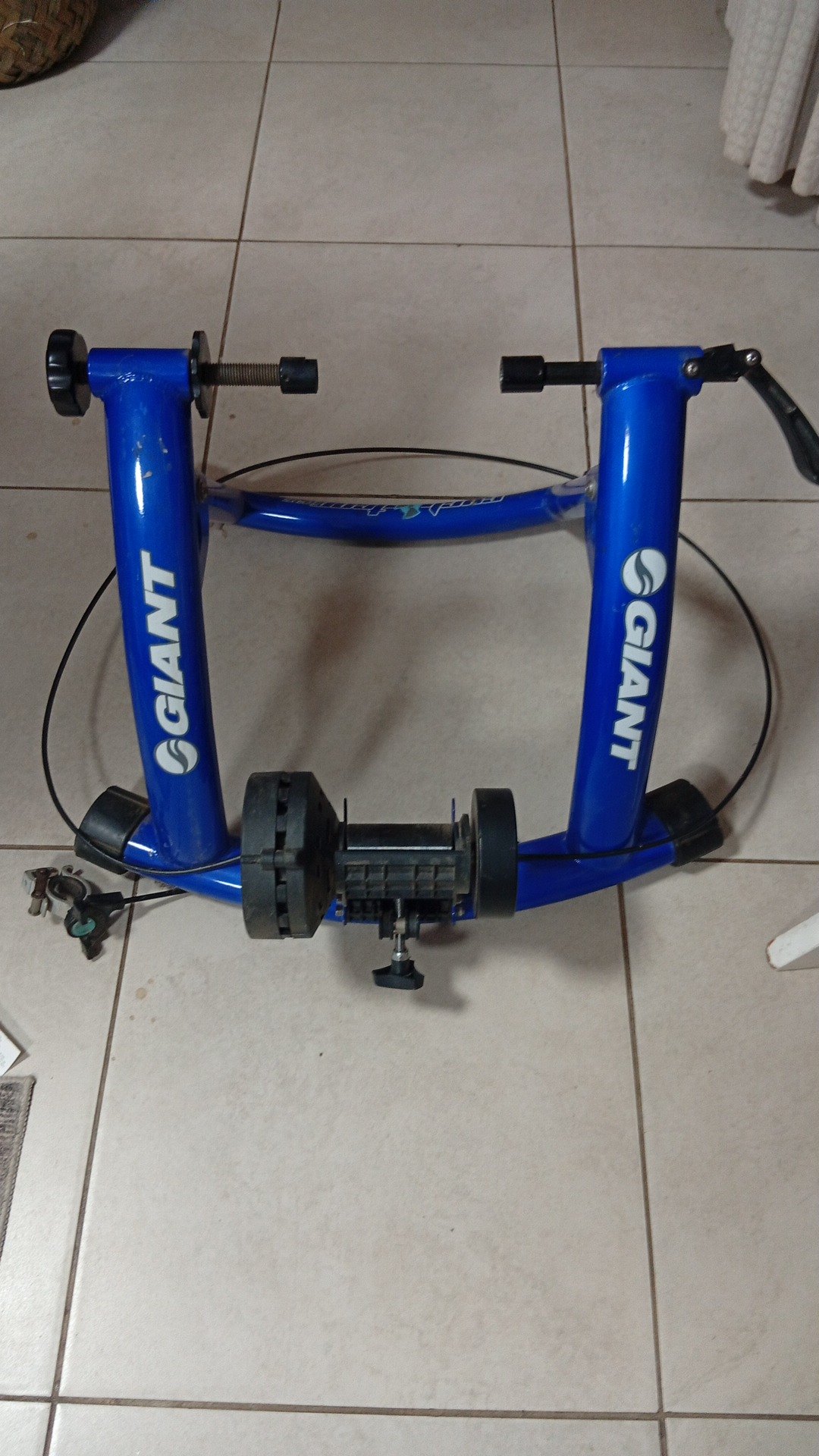 Giant Bicycle Indoor Trainer – Complete, Used Condition