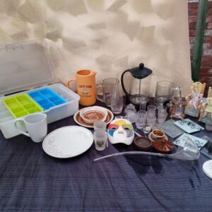 Mixed lot of ~30 kitchen & decorative glass and ceramic items