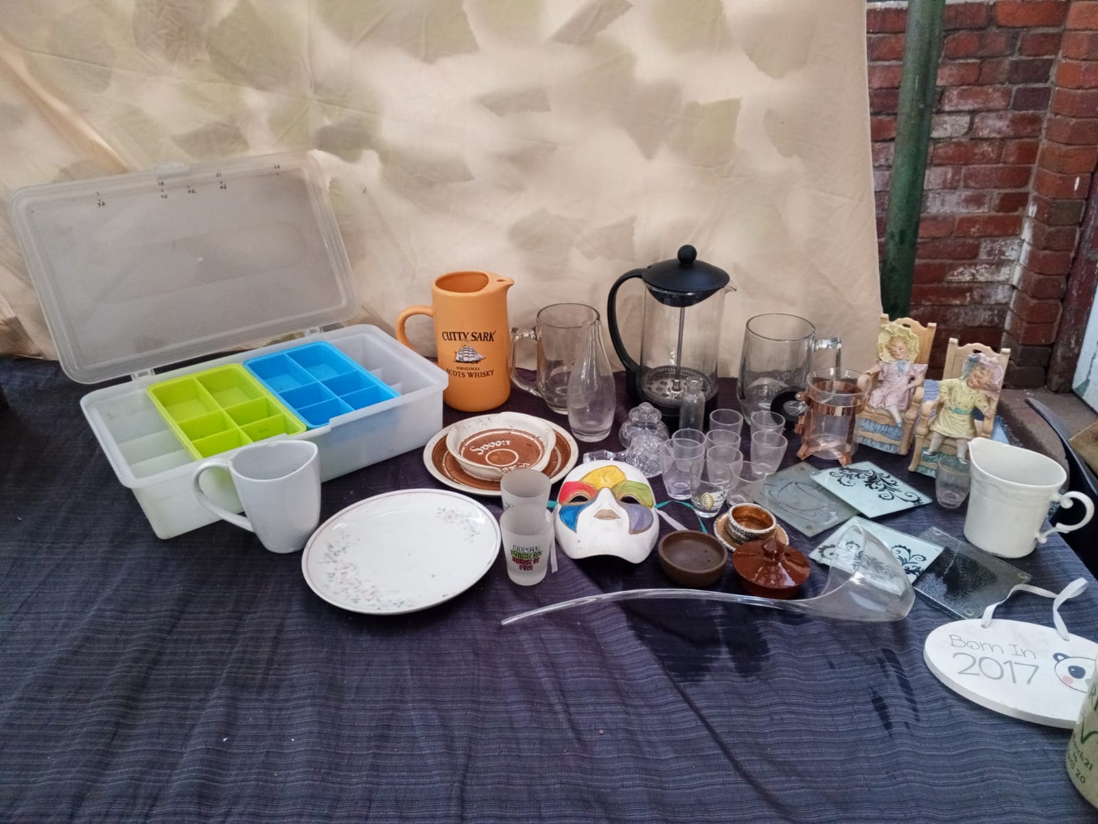 Mixed lot of ~30 kitchen & decorative glass and ceramic items
