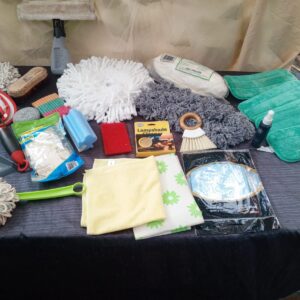 Joblot of Assorted Cleaning Goods – Cloths, Mop Heads, Brushes (≈15 pcs)