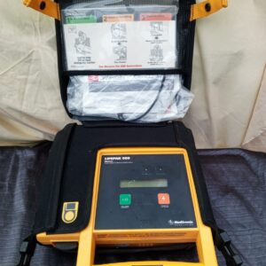 Medtronic LIFEPAK 500 Defibrillator with Battery & Sealed Pads — Untested / For Service