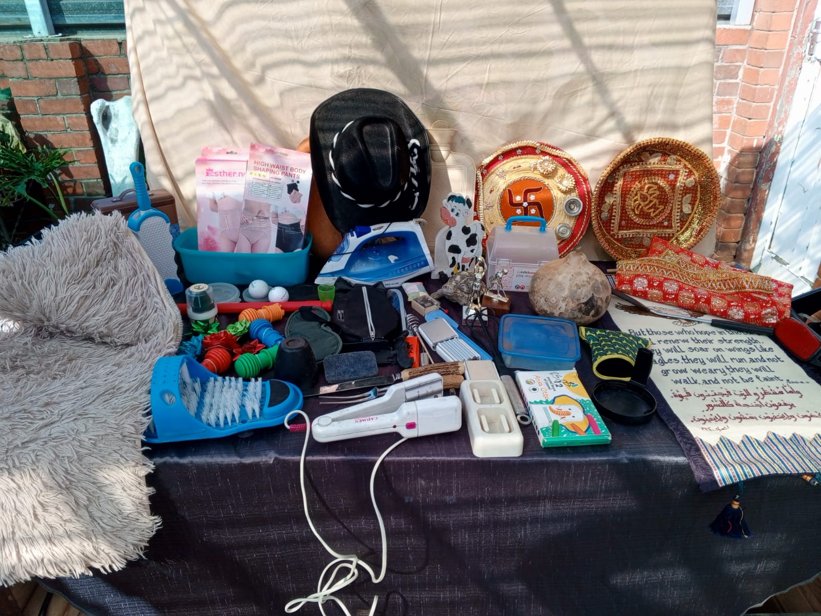 Large mixed lot of assorted household items, toys and small appliances