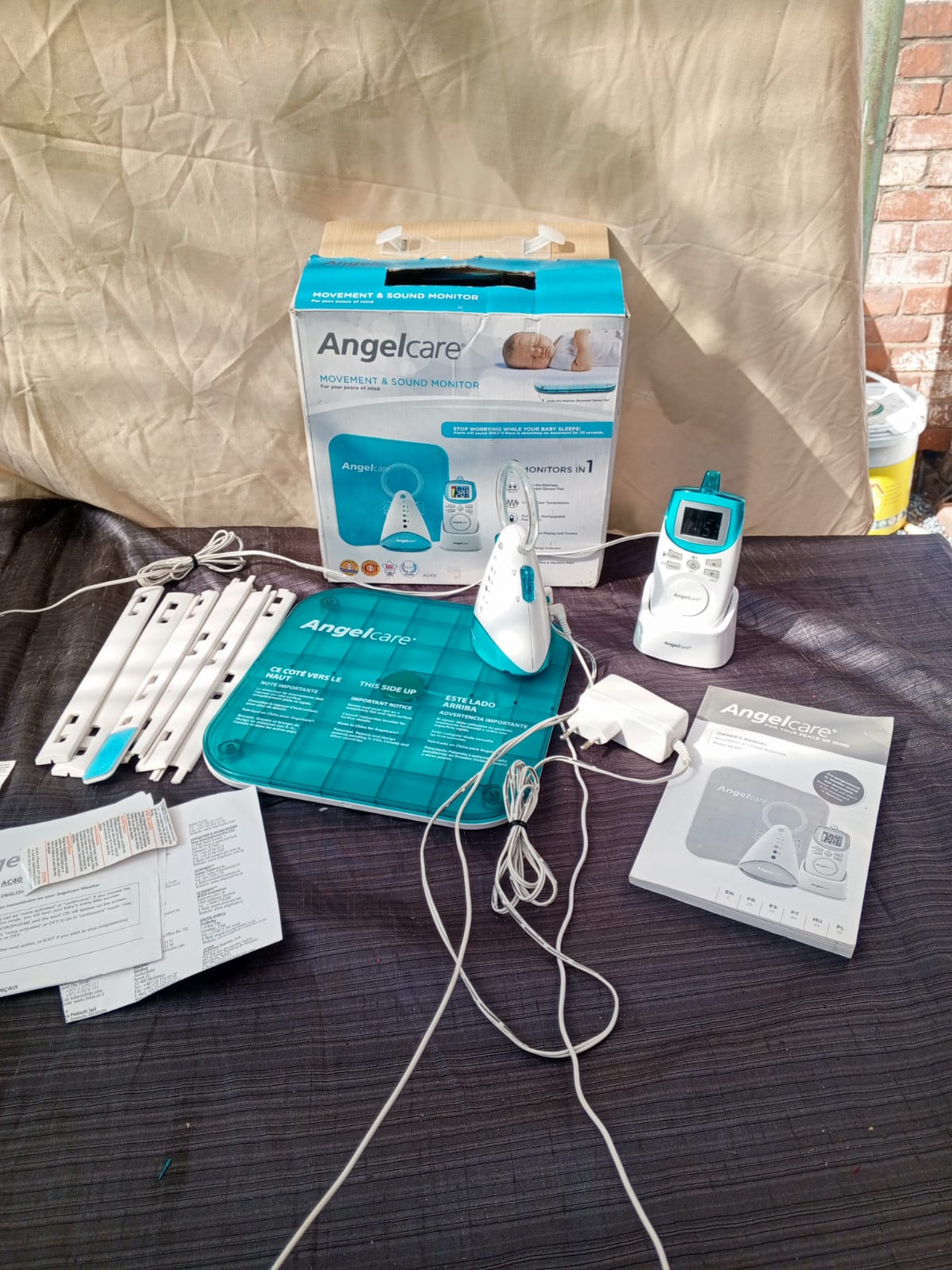 Angelcare AC401 movement & sound baby monitor set with pad, base, parent unit and manual