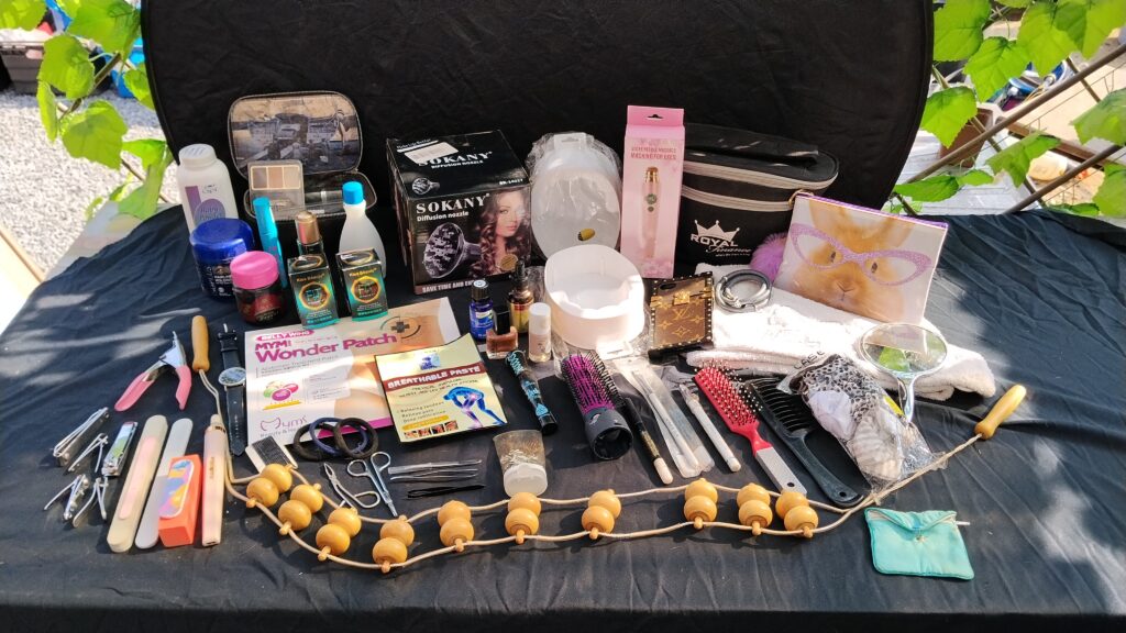 Mixed Lot of Makeup, Hair & Beauty Products — Approx. 30–40 Pieces