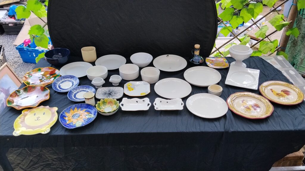 Job lot of approx. 25–30 Ceramic Side Plates, Bowls & Small Tableware