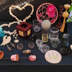 Mixed Lot of 20–25 Decorative Glass, Ceramic & Metal Ornaments