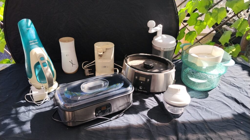 Bulk Lot of 7 Assorted Small Kitchen Appliances & Gadgets – Untested/Not Working, Spares or Repairs