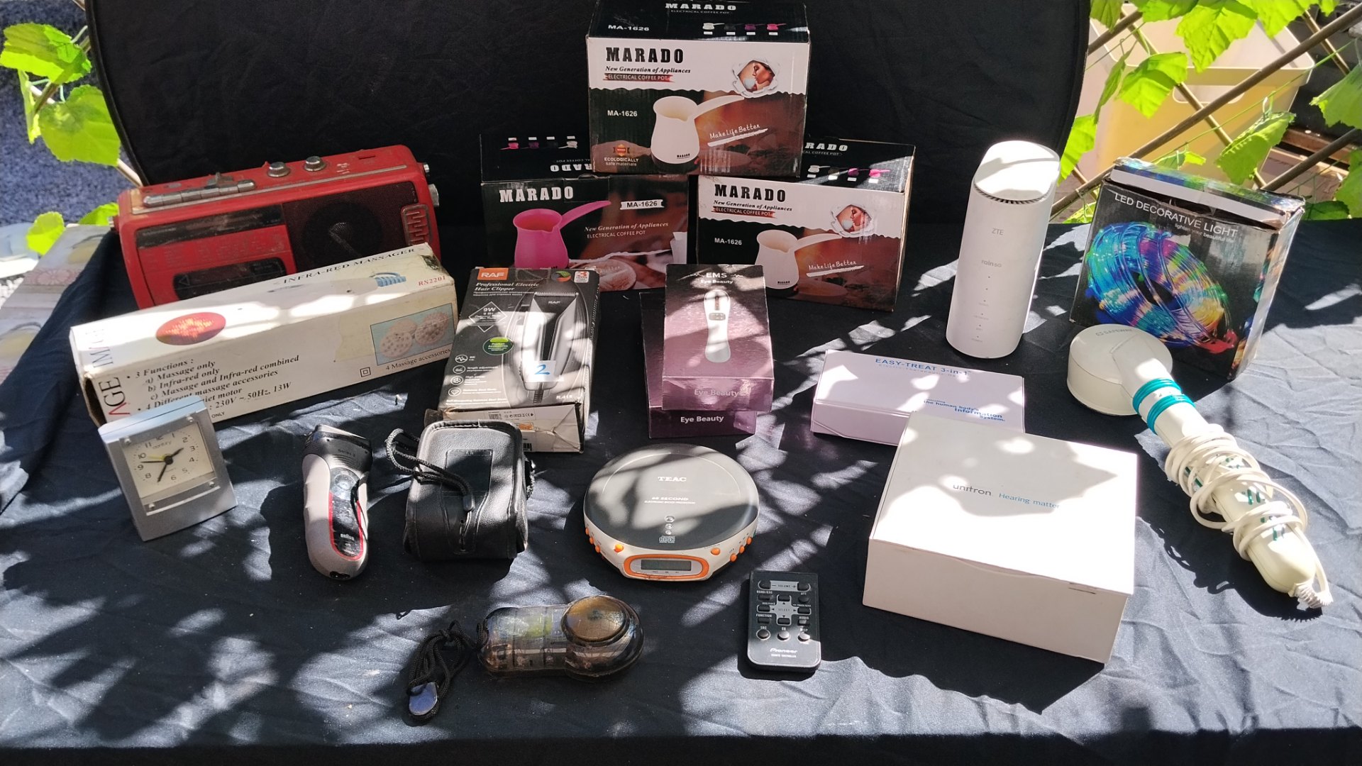 Bulk Lot: Assorted Small Electronics, Appliances & Gadgets – 20 Items, Mixed Condition, Untested