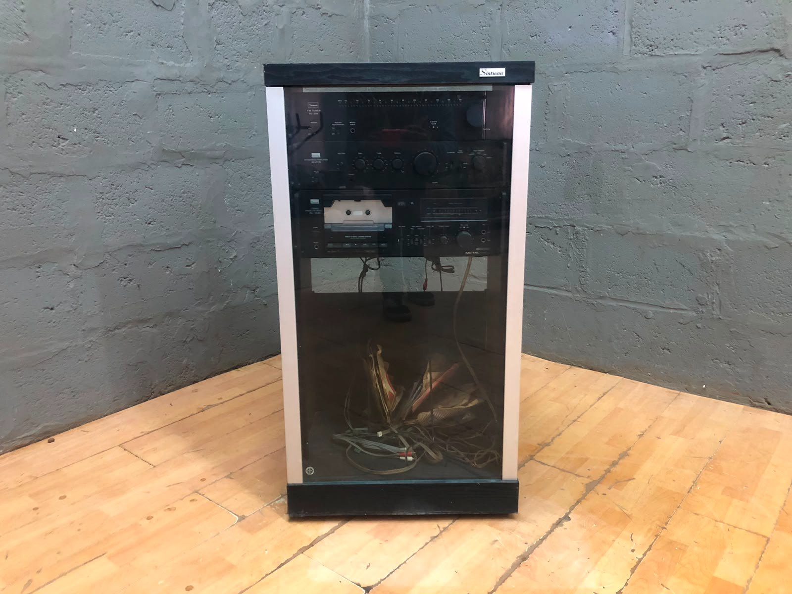 Sansui Vintage Hi-Fi Stereo System in Cabinet – SU-200, AU-217II, SC-1330 (Not Working)