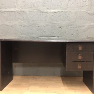 Used Office Desk with Three Right-Side Drawers, 140 x 60 x 75 cm