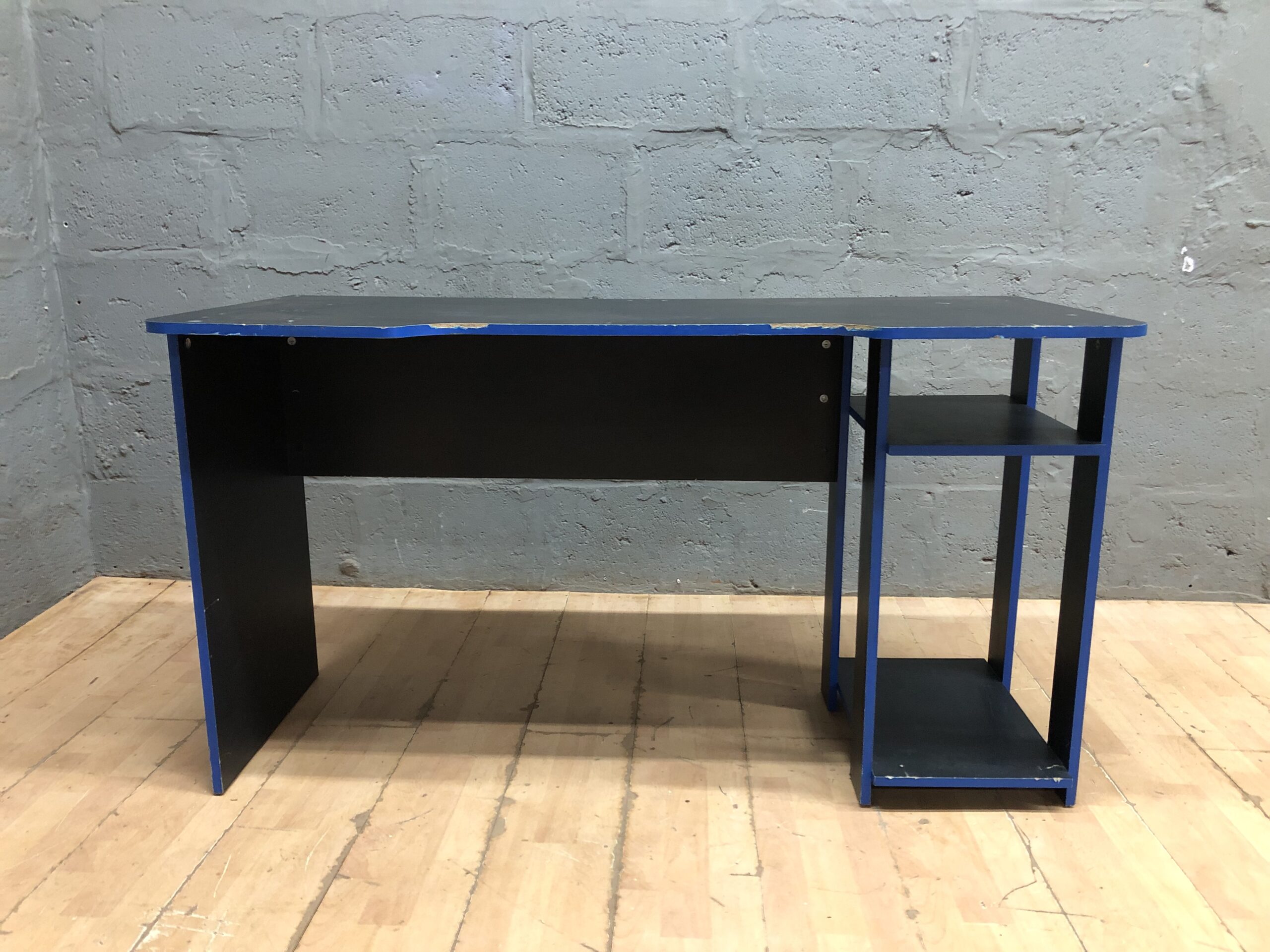 Used Black Desk with Blue Trim and Integrated Side Shelving, 136 x 63 x 75 cm