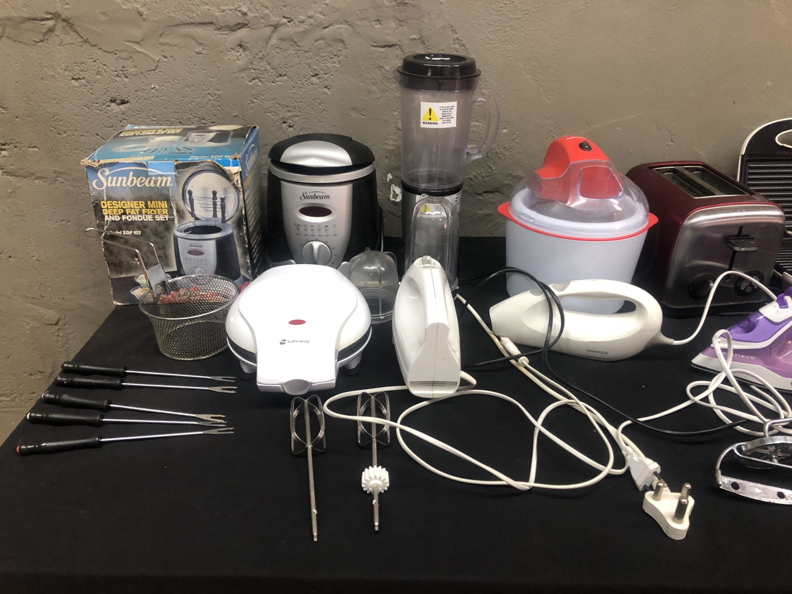 Lot of 11 Mixed Small Kitchen & Household Appliances — assorted toaster, irons, mixers – all Tested and working