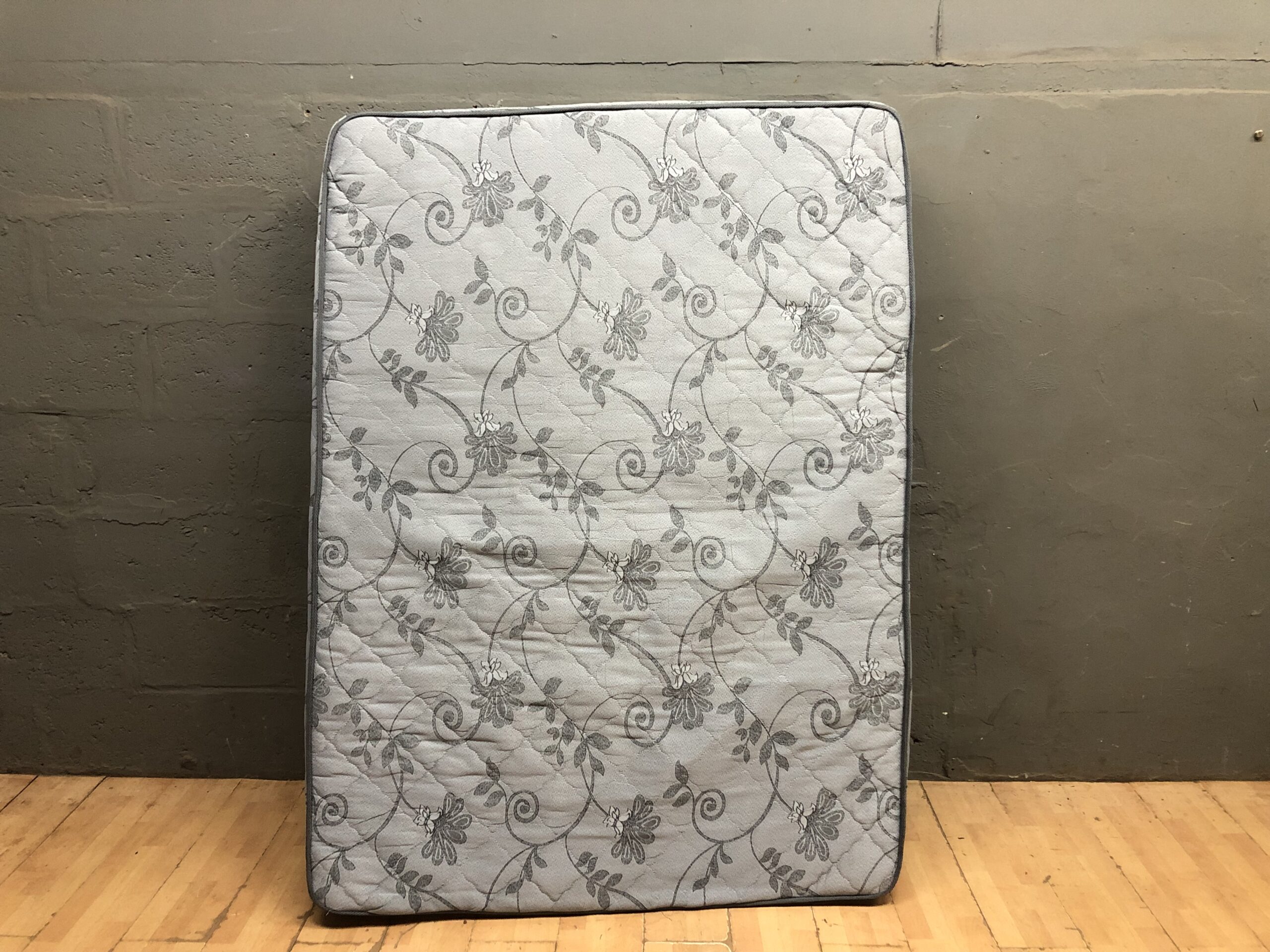 Used Double Bed Mattress – Quilted Floral Cover, 190 x 140 x 20 cm